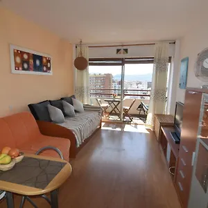 https://rnet-ir-7-47-studios-roses-costa-brava.topcostabravahotels.com